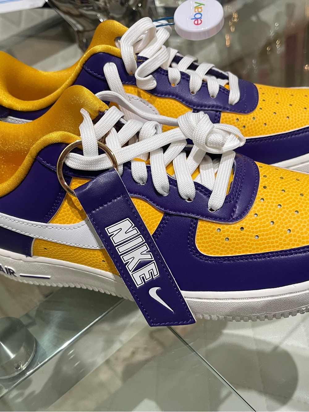 Nike Air Force 1 Low
Be True To Her School LSU New !!